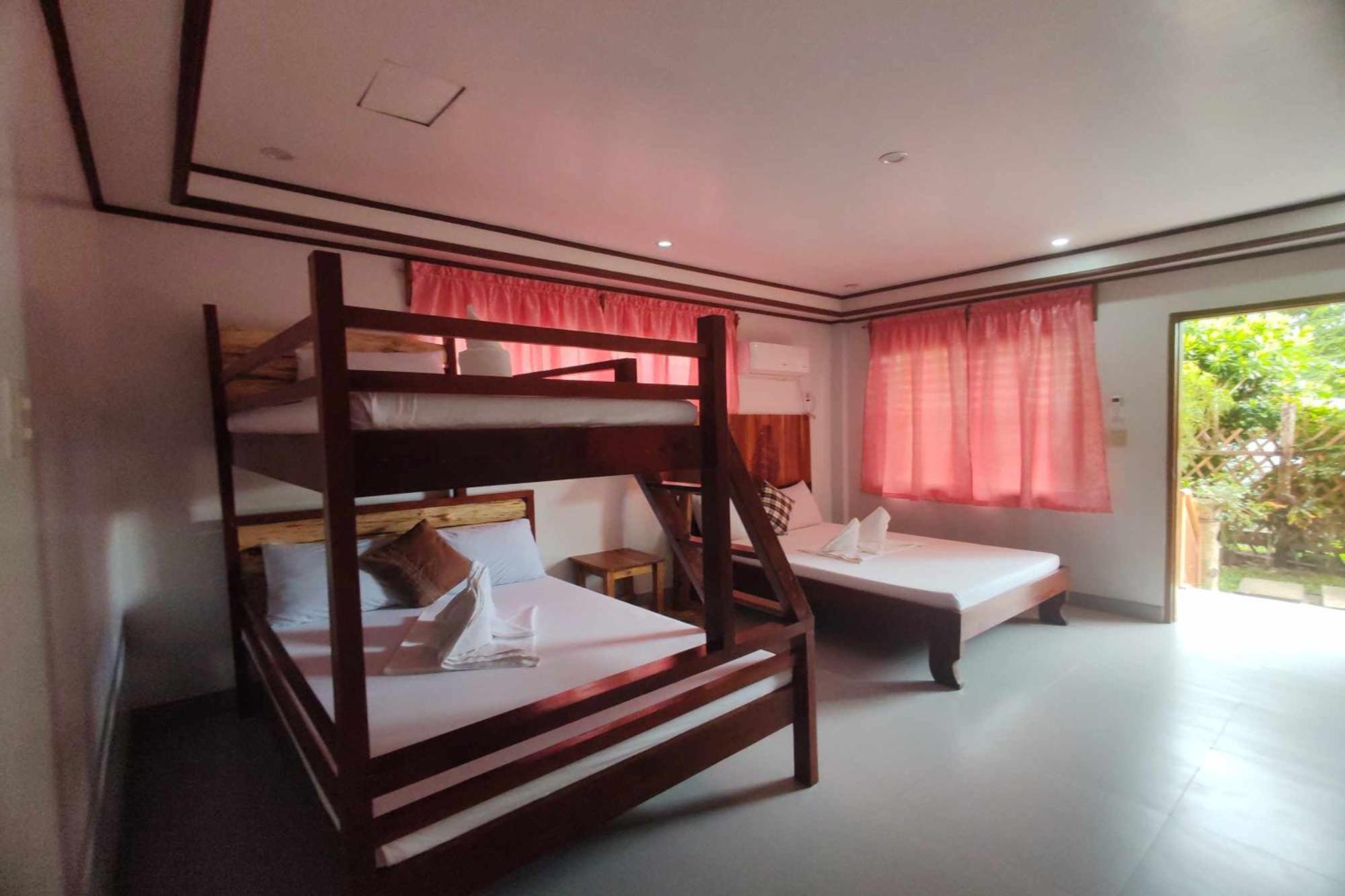 Summer Homes Beach Resort And Cottages Palawan Barton Екстериор снимка