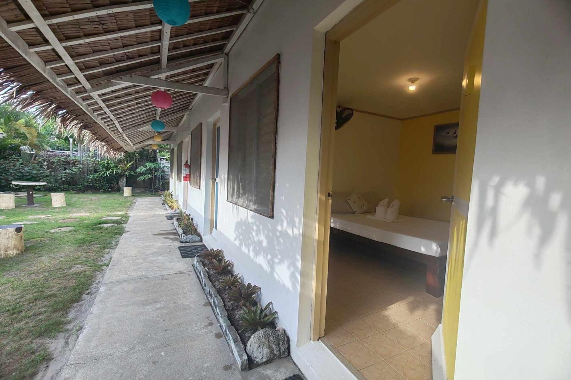 Summer Homes Beach Resort And Cottages Palawan Barton Екстериор снимка